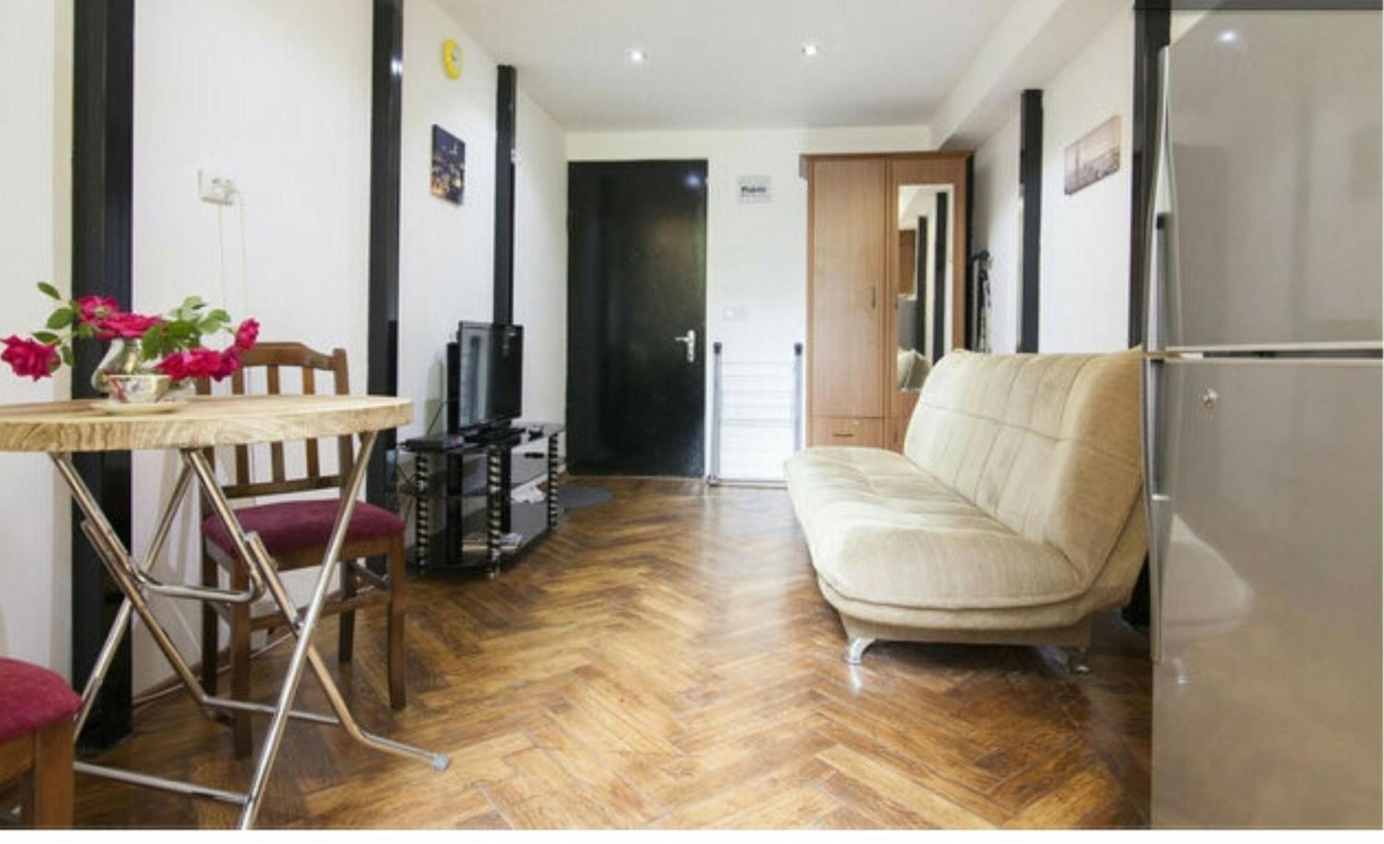 Old Tbilisi Trio Apartments Quarto foto